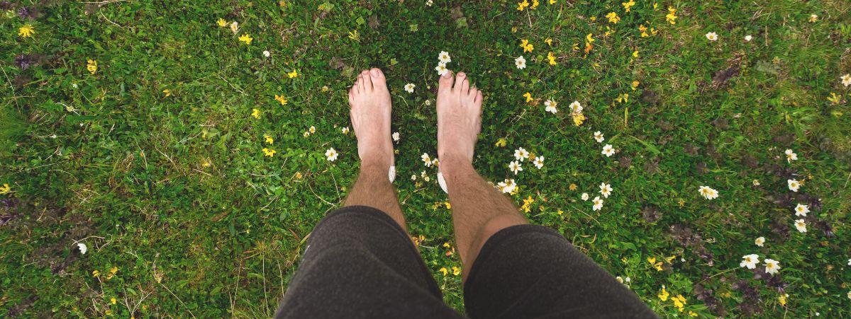 Piernas cansadas en primavera: primeros síntomas y cómo actuar