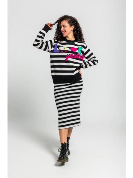 Suéter Sencillo Tejido De Ojos, Corazones Y Bocas - Love Yourself de la marca lolina