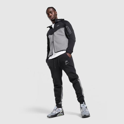 Nike Retro Tech Track Pants