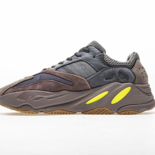 YEEZY BOOST 700 “MAUVE” [2]