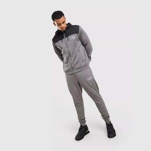 Chándal EA7 Emporio Armani Hybrid [2]