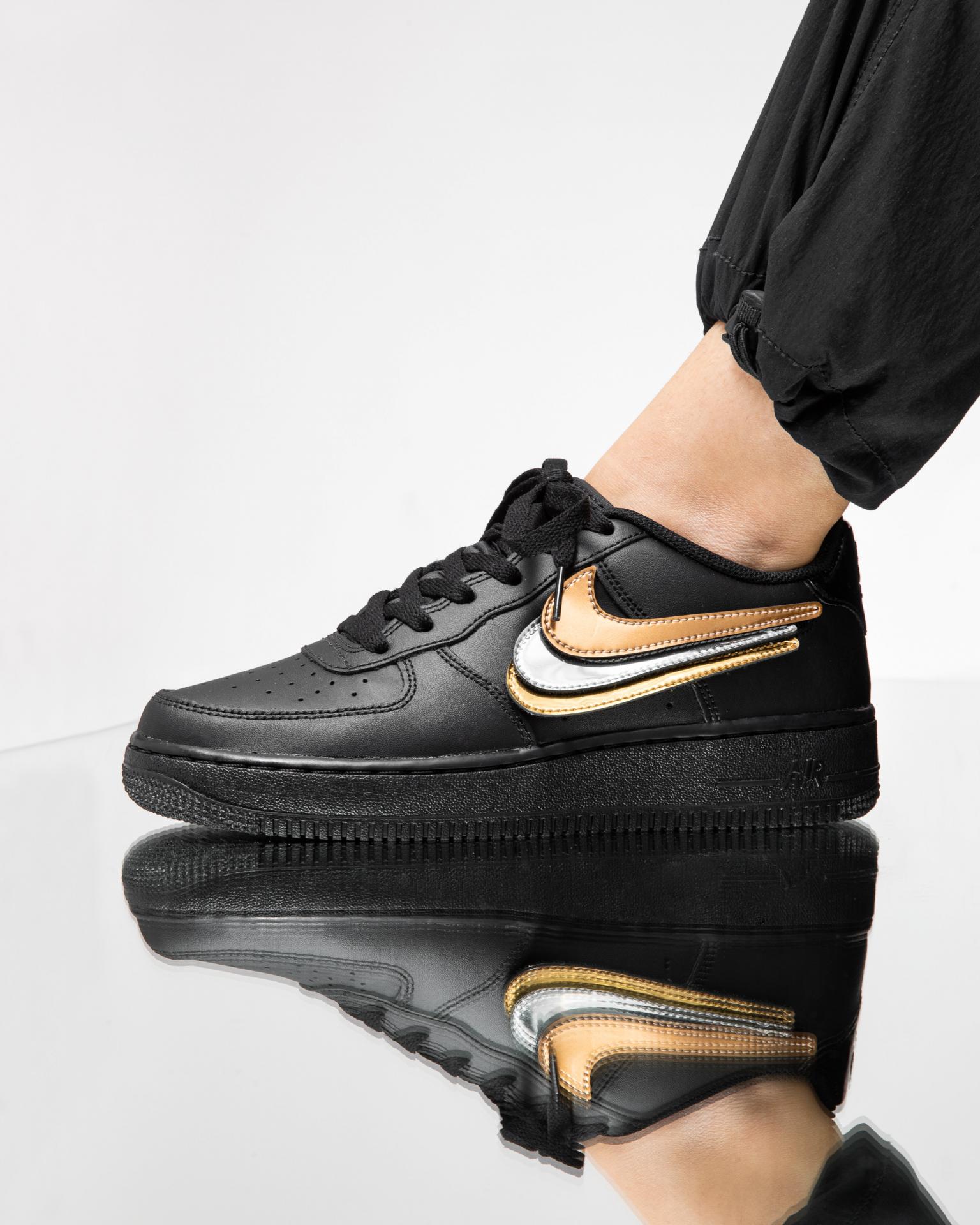 Cerebrum recovery wise NIKE AIR FORCE 1LV8 3 85,00 € NIKE AIR FORCE 1