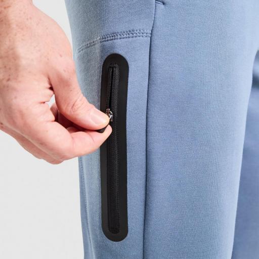 EA7 Emporio Armani VENTUS7 Joggers [3]