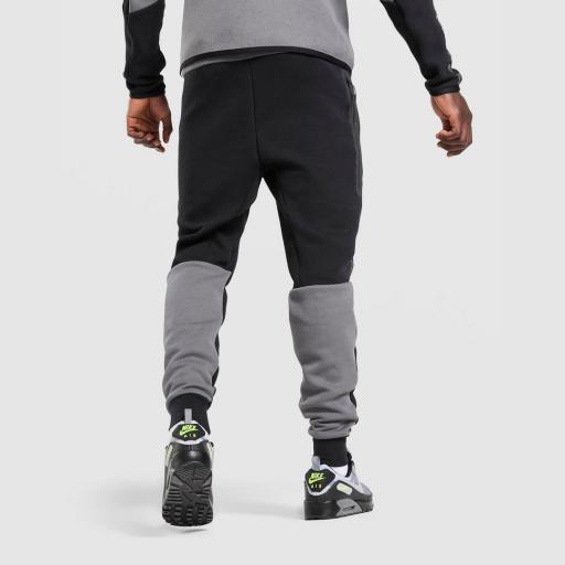 Nike Retro Tech Track Pants [4]