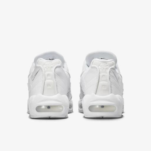 Nike Air Max 95 Essential [5]