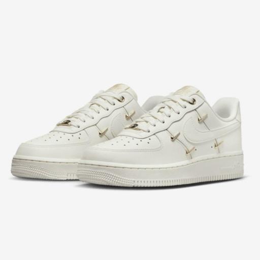 Nike Air Force 1 Low LX [1]