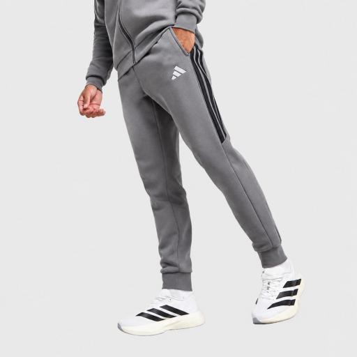 Pantalón de Chándal adidas Tiro Essentials 3-Stripes [1]