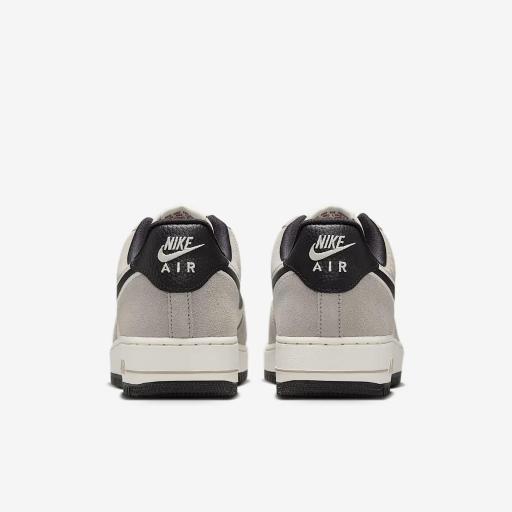 Nike Air Force 1 '07 LV8 [5]