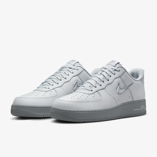 Nike Air Force 1 [4]