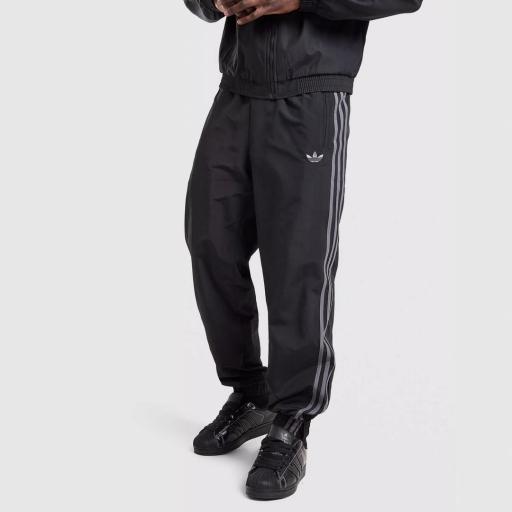 Pantalón de Chándal adidas Firebird Woven [1]