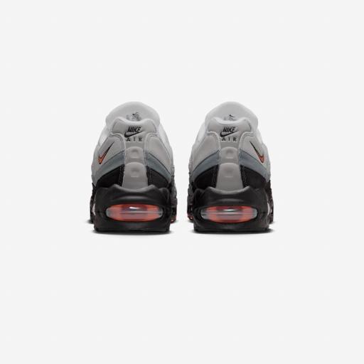 Nike Air Max 95 OG "Bright Mandarin" [2]