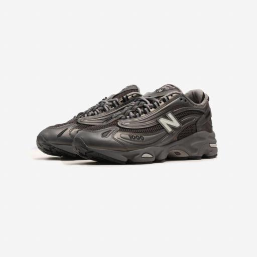 New Balance 1000 "Black Metallic" [1]
