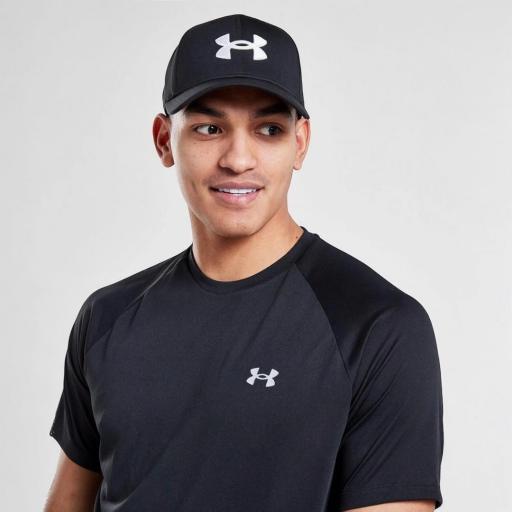 Under Armour gorra Blitzing 2