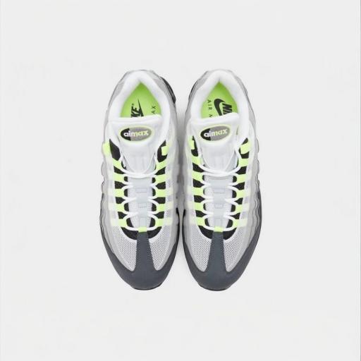 Nike Air Max 95 'OG Neon' [4]