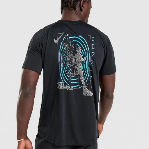 Nike Camiseta Stride Graphic [4]