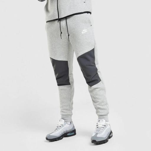 Nike Pantalones Joggers Tech Mix [1]