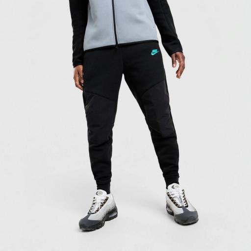 Nike Pantalones Joggers Tech Mix