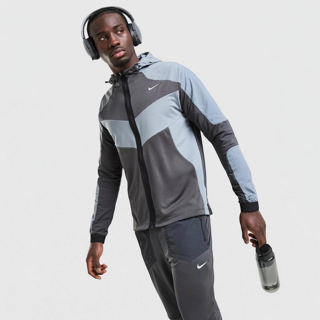 Nike Chaqueta Element