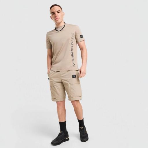 EA7 Emporio Armani pantalón corto Cargo Badge Woven