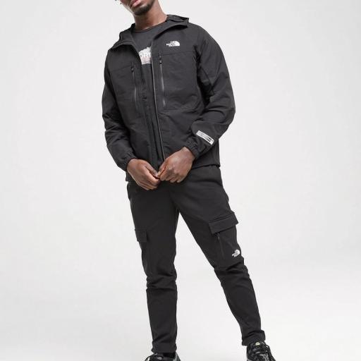 The North Face Pantalón de chándal Cargo Trishull Zip [2]