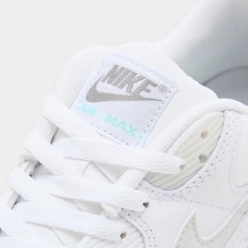 Nike Air Force 1 '07 LV8 [3]