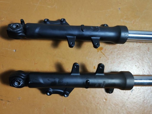 Amortiguador delantero [3]