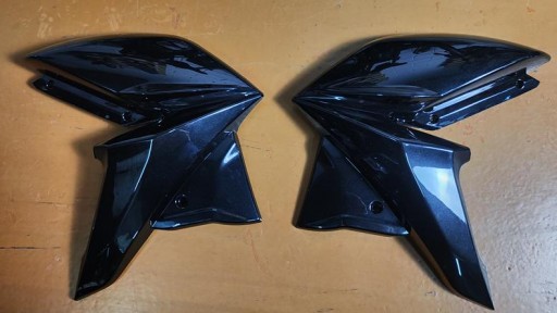 Cubierta delantera [1]