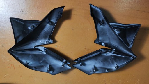 Cubierta delantera [2]