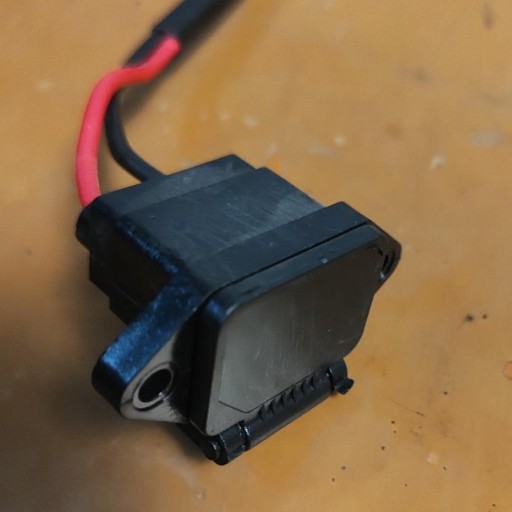 Enchufe cargador [3]