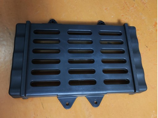 Rejilla decorativa frontal Bravo GLE y GLS [1]