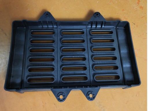 Rejilla decorativa frontal Bravo GLE y GLS [2]