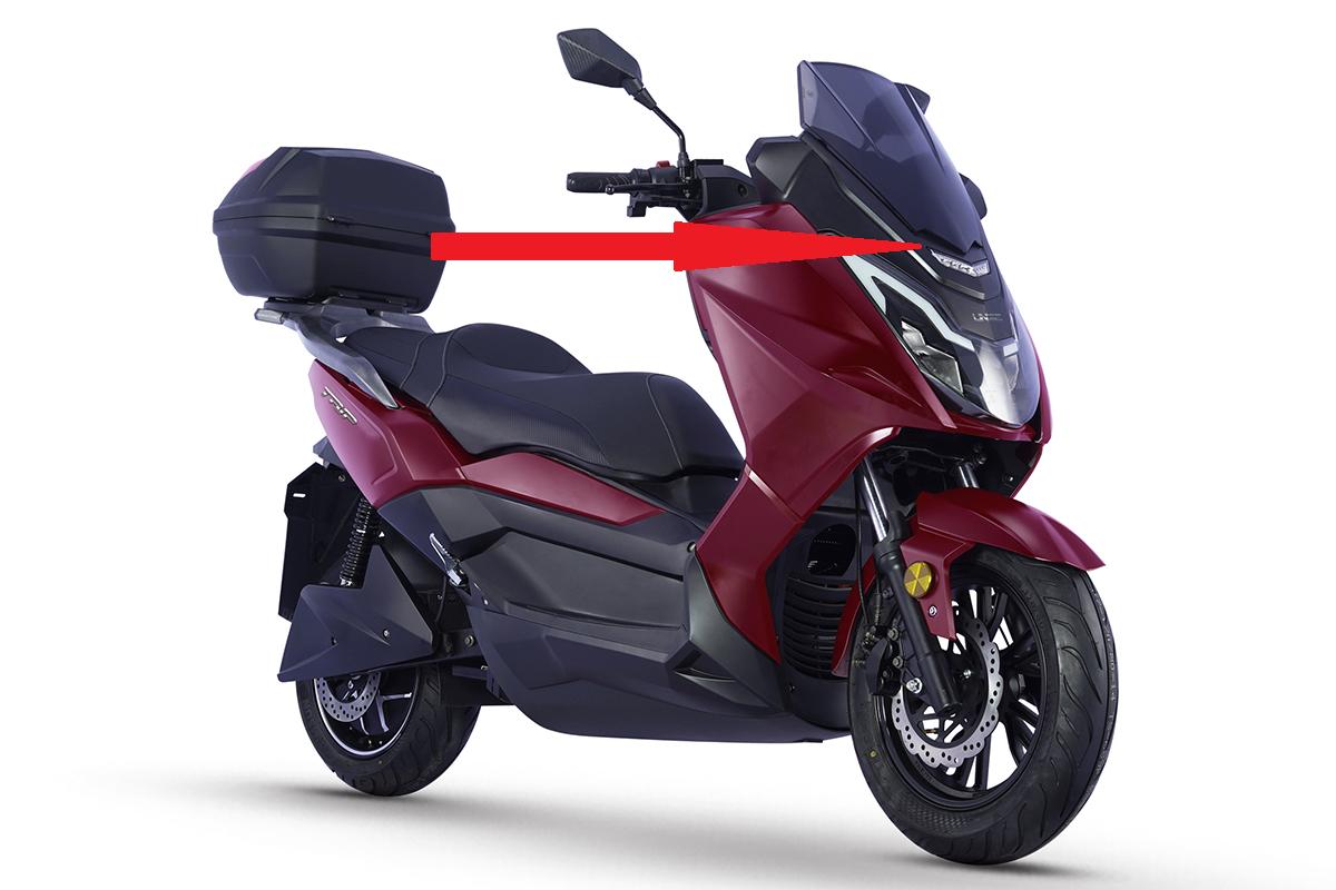 Embellecedor frontal superior en forma de “V” – Linze Trip