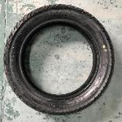 Neumático delantero