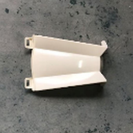 CUBIERTA DE LA LUZ TRASERA ABAJO