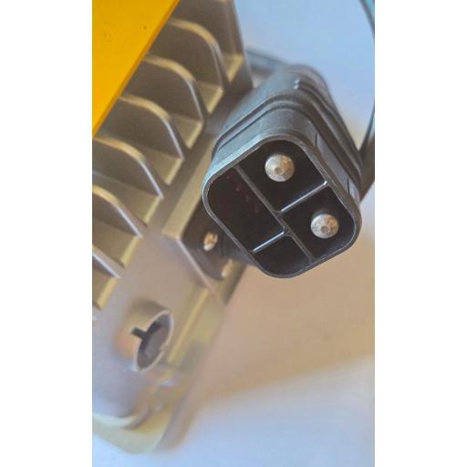 Cargador moto eléctrica Veracruz GLE [1]