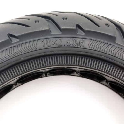 Neumático  macizo 10×2,5 (60/70-6,5) – Compatible MAX G30 [1]