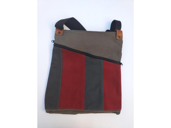 BACKPACK TRIANGULO RED and GRAY [0]