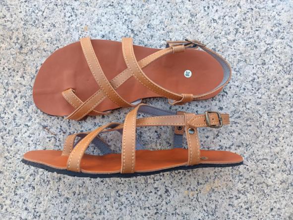 BAREFOOT HECTOR color CAMEL, sandalias para mujer y hombre, calzado descalzo, sandalias veganas, eco-friendly, barefoot. [1]
