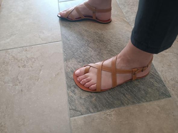 BAREFOOT HECTOR color CAMEL, sandalias para mujer y hombre, calzado descalzo, sandalias veganas, eco-friendly, barefoot. [3]