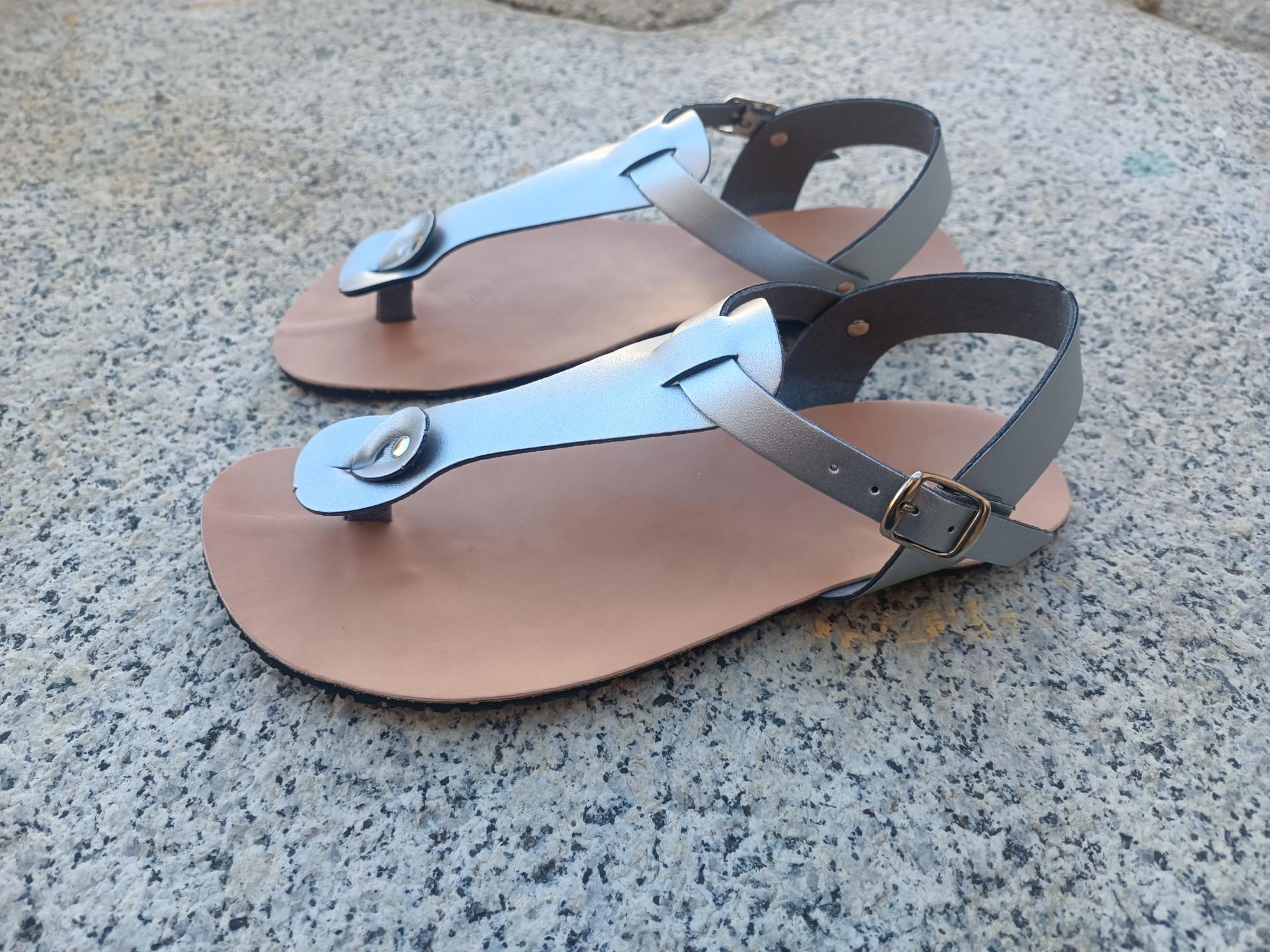 BAREFOOT PARANÁ plata, sandalias para mujer y hombre, calzado descalzo, sandalias veganas, eco-friendly, barefoot.
