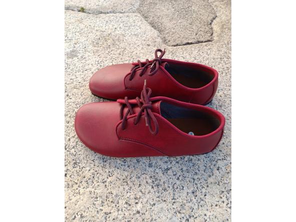 BAREFOOT AUSTIN color rojo, suelas Vibram SUPERNEWFLEX​ de 6mm de grosor, zapatos Barefoot para mujer y hombre, calzado Barefoot, zapato veganos, eco-friendly, barefoot. [0]
