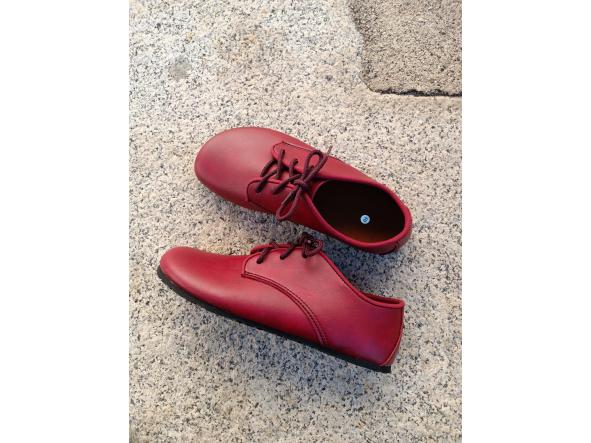 BAREFOOT AUSTIN color rojo, suelas Vibram SUPERNEWFLEX​ de 6mm de grosor, zapatos Barefoot para mujer y hombre, calzado Barefoot, zapato veganos, eco-friendly, barefoot. [1]