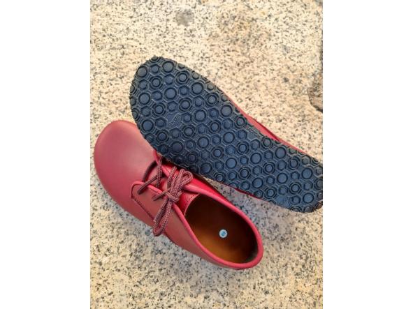 BAREFOOT AUSTIN color rojo, suelas Vibram SUPERNEWFLEX​ de 6mm de grosor, zapatos Barefoot para mujer y hombre, calzado Barefoot, zapato veganos, eco-friendly, barefoot. [2]