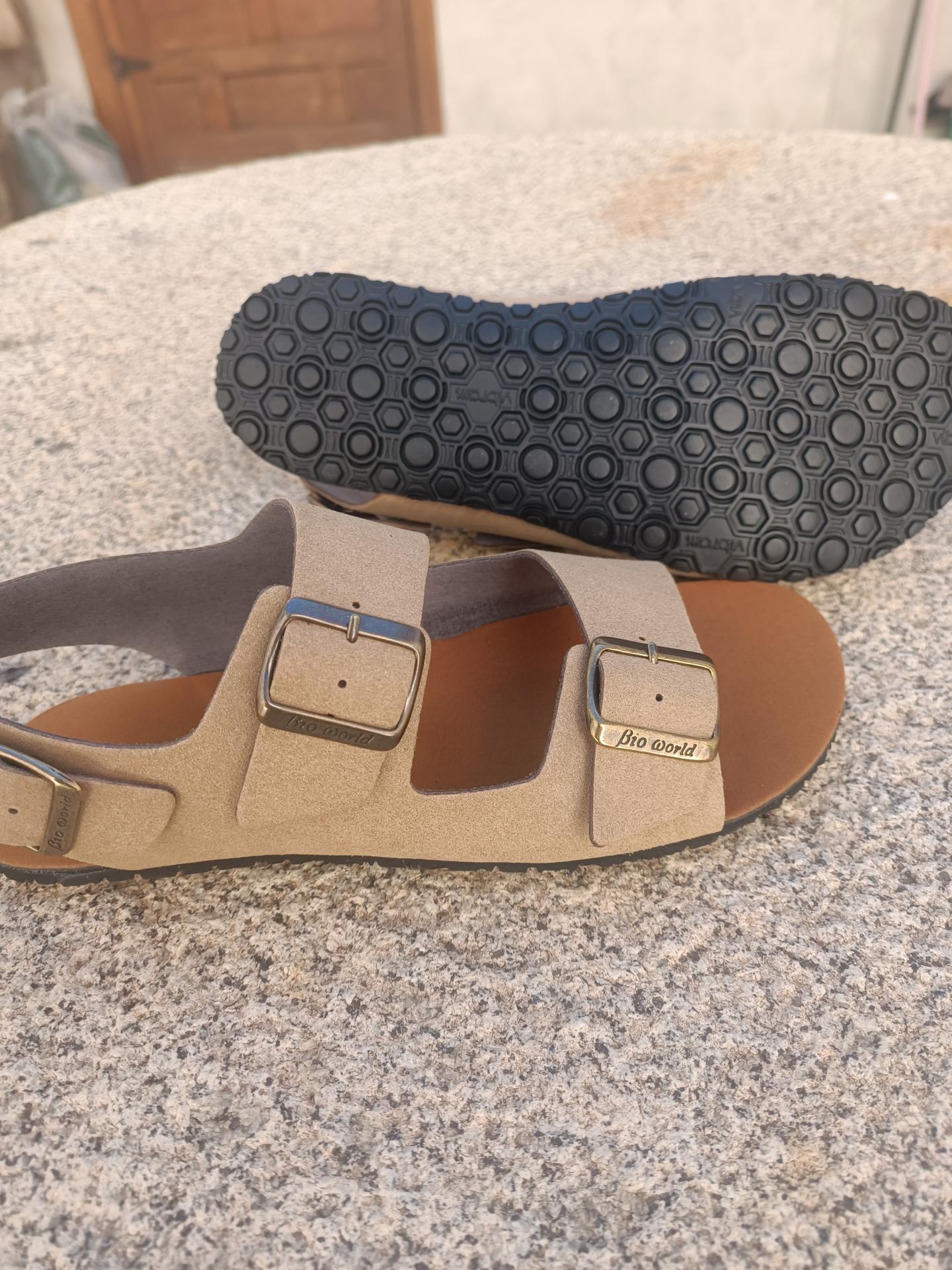 BAREFOOT CHAD color Taupe, sandalias para mujer y hombre, calzado descalzo, sandalias veganas, eco-friendly, barefoot.