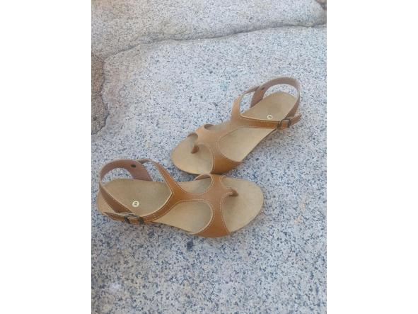 ISLA CAMEL, sandalias para mujer, sandalias veganas, eco-friendly, sin productos de origen animal, moda vegana, zapatos sostenibles, calzado ético. [0]