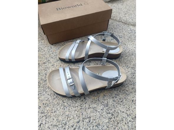 JARDIN PLATA, sandalias veganas, sandalias veganas mujer, calzado vegano, sandalias de tacón bajo, sandalias bioworld, vegan shoes, sandalias blancas.  [3]