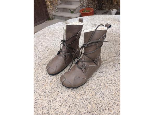 BOSQUE COLOR TURMALINA,  Botas Veganas, Botines Veganos, Zapatos de Invierno, Botas de invierno, botas de mujer, botas de hombres, veganas [1]