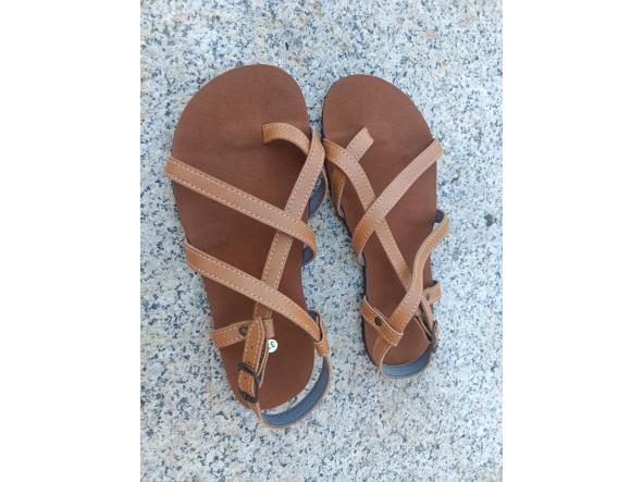 BAREFOOT HECTOR camel, suelas NO VIBRAM,  genericas marca Analco, 4mm