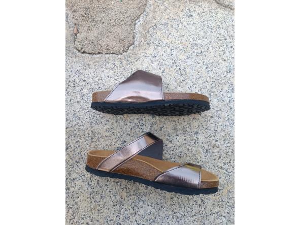 CANGURO PIRITE,  sandalias veganas, sandalias veganas mujer, calzado vegano, sandalias de tacón bajo, sandalias bioworld, vegan shoes, sandalias color camel.  [3]