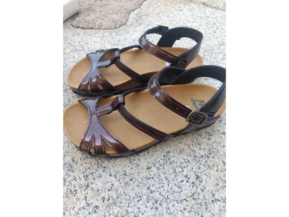 EURIDICE,  sandalias veganas, sandalias veganas mujer, calzado vegano, sandalias de tacón bajo, sandalias bioworld, vegan shoes, sandalias color camel.  [0]